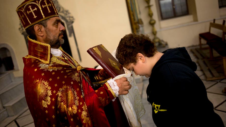 Mideast Syria Beleaguered Christians