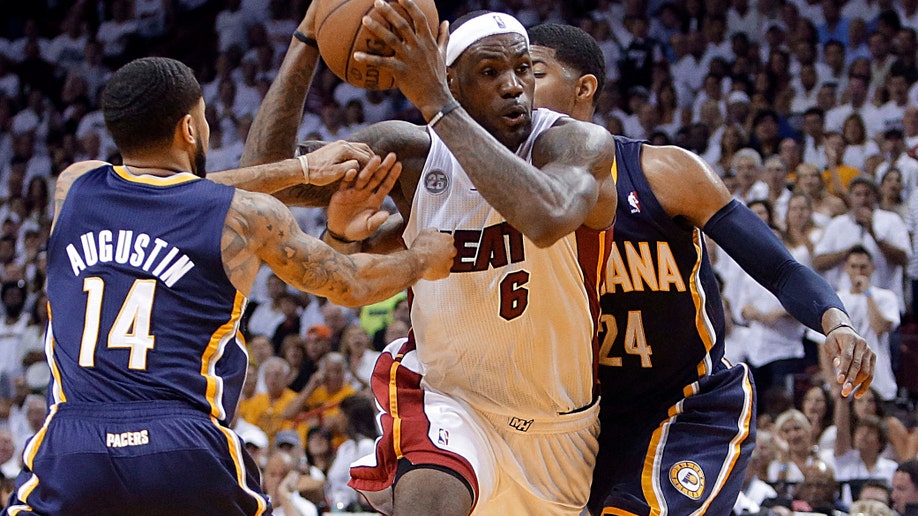 cda9df41-Pacers Heat Basketball