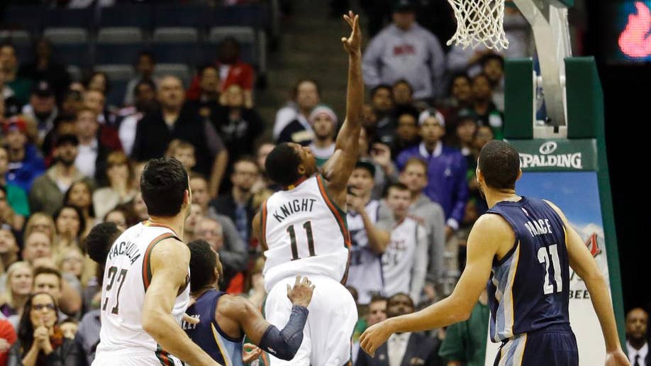 Brandon Knight's Late 3-point Play Rallies Bucks To 93-92 Win, Handing ...