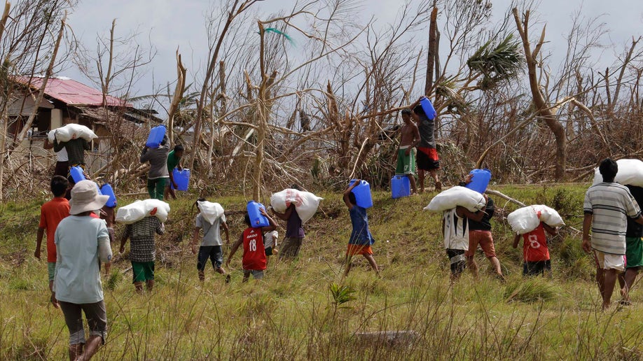 5d09d80b-Philippines Typhoon