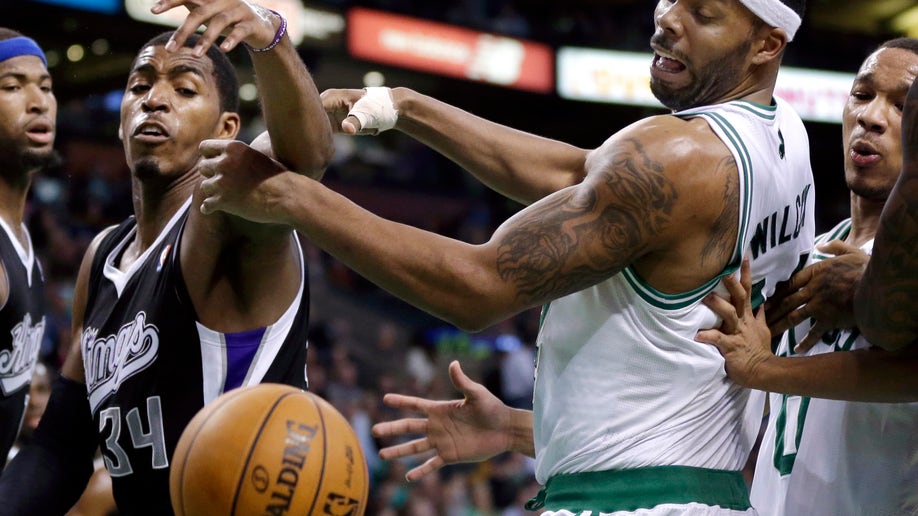 6ced5f82-Kings Celtics Basketball