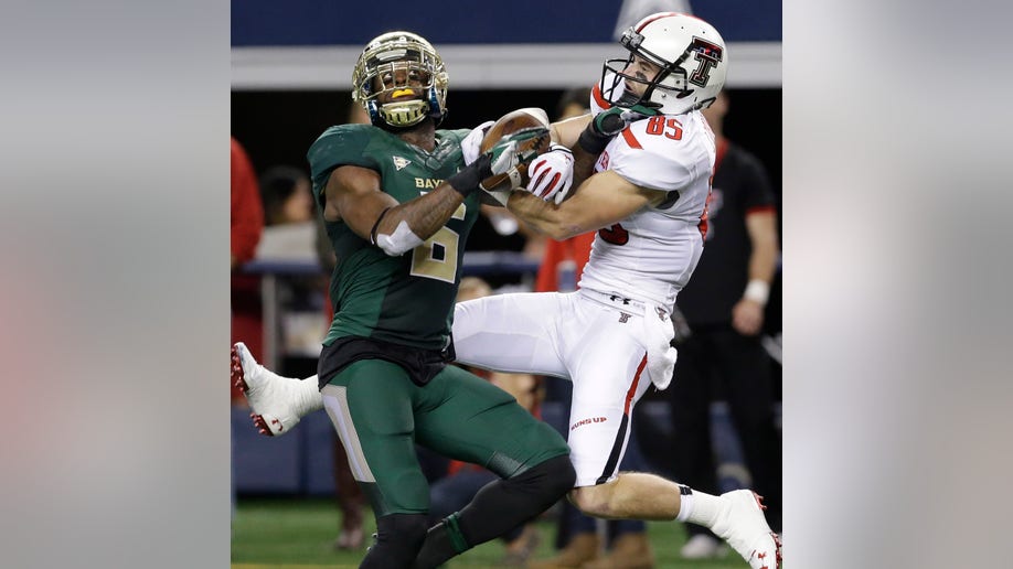 2b4f8f62-Texas Tech Baylor Football