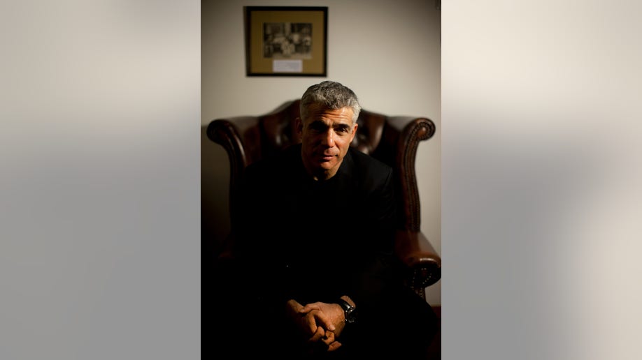 dde84a56-Mideast Israel Celebrity Politician