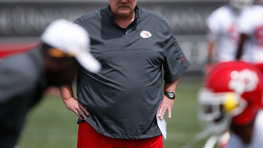 Chiefs Revamped Offense Football