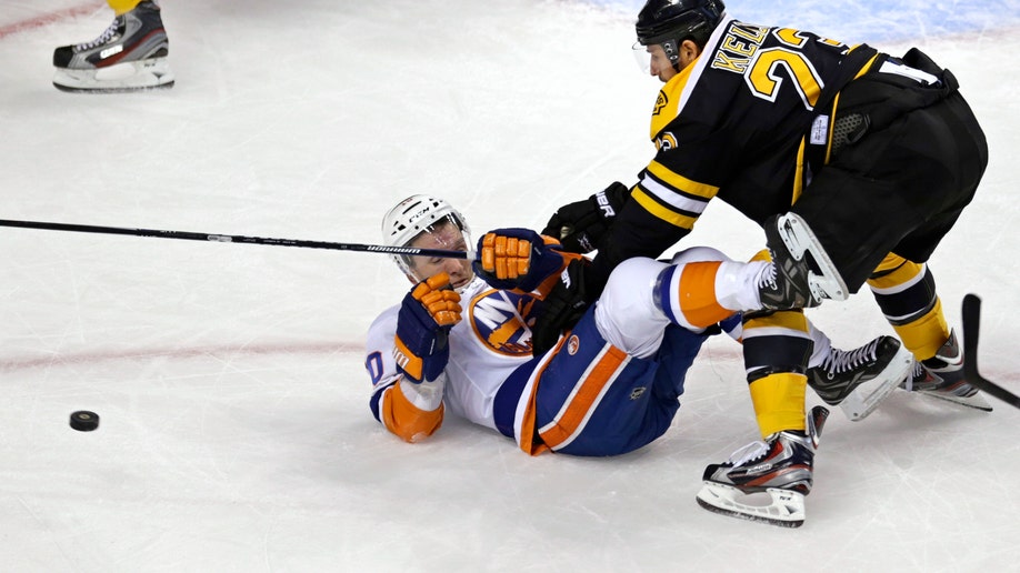31e8f39e-Islanders Bruins Hockey