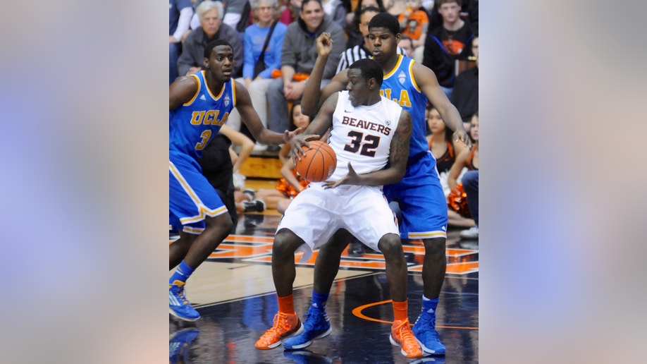 b5d0491d-UCLA Oregon St Basketball