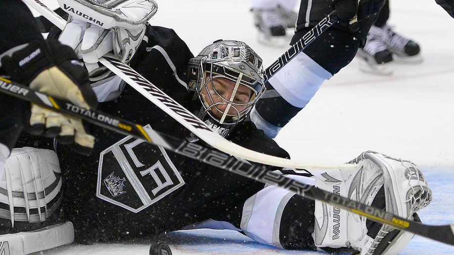 9c40a5f7-Sharks Kings Hockey