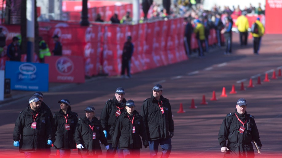 225913f3-APTOPIX Britain Marathon Security