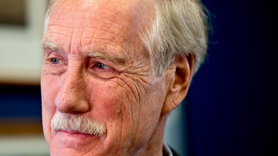 65bb8417-Angus King Hagel Nomination