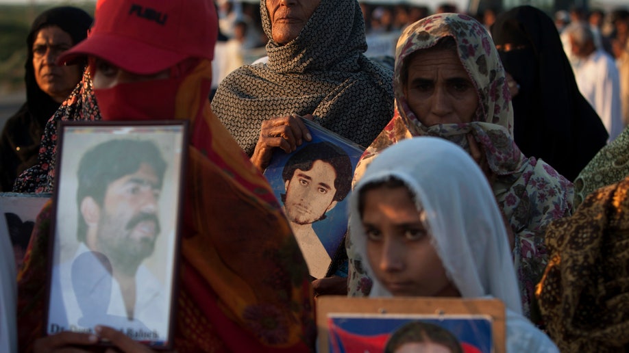 8124a0e3-Pakistan Protest March