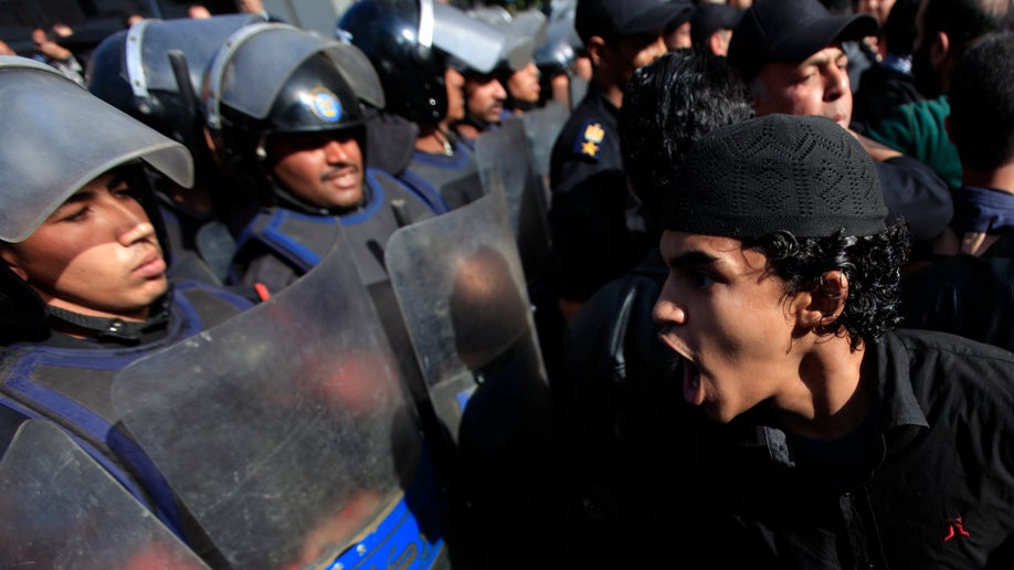 5cbdee78-Mideast Egypt Police