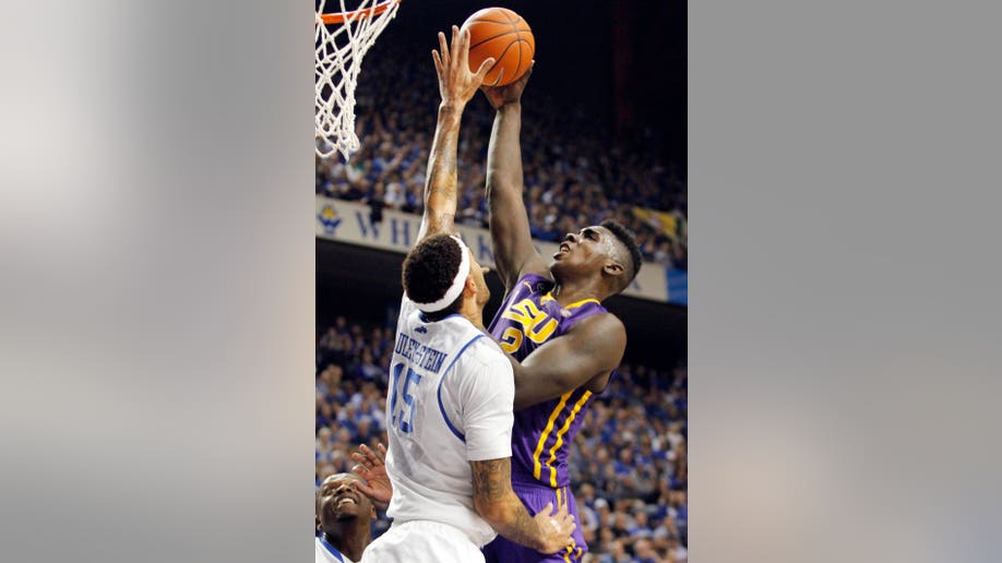 c6b4d20c-LSU Kentucky Basketball