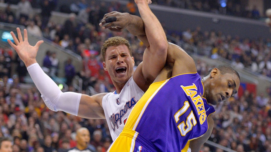 f7b8bdc4-Lakers Clippers Basketball