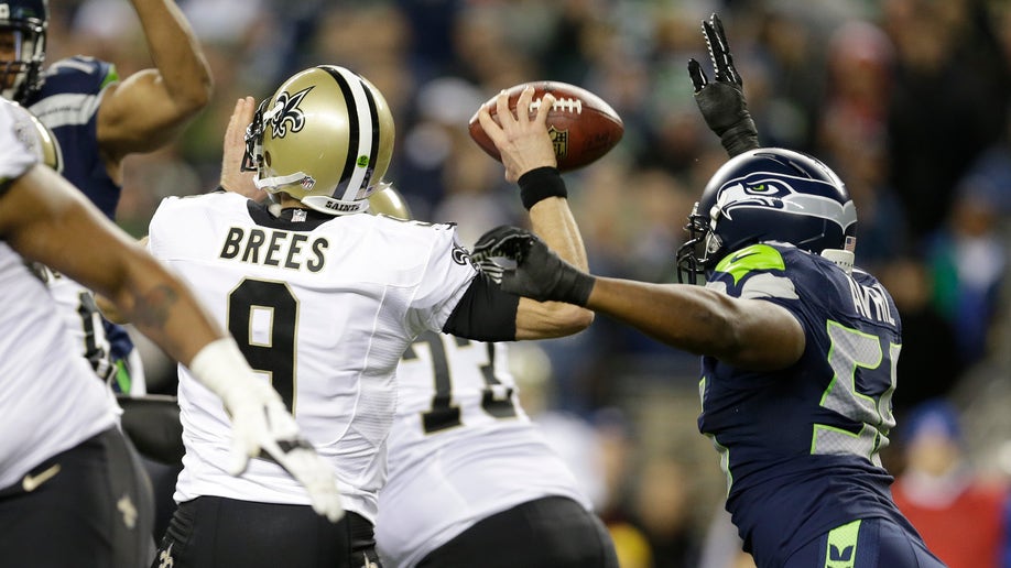 64b118e1-Saints Seahawks Football