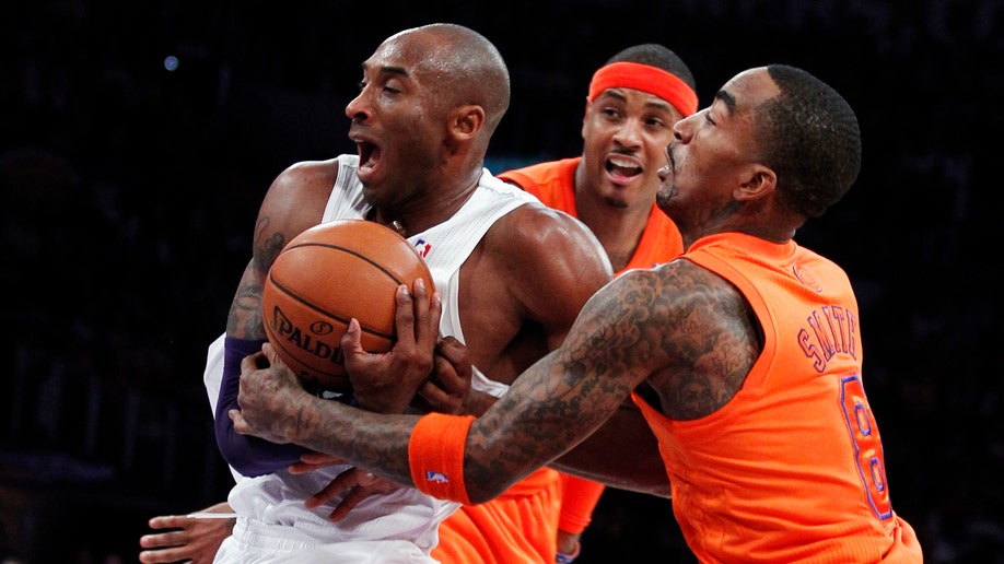 3a94b478-Knicks Lakers Basketball