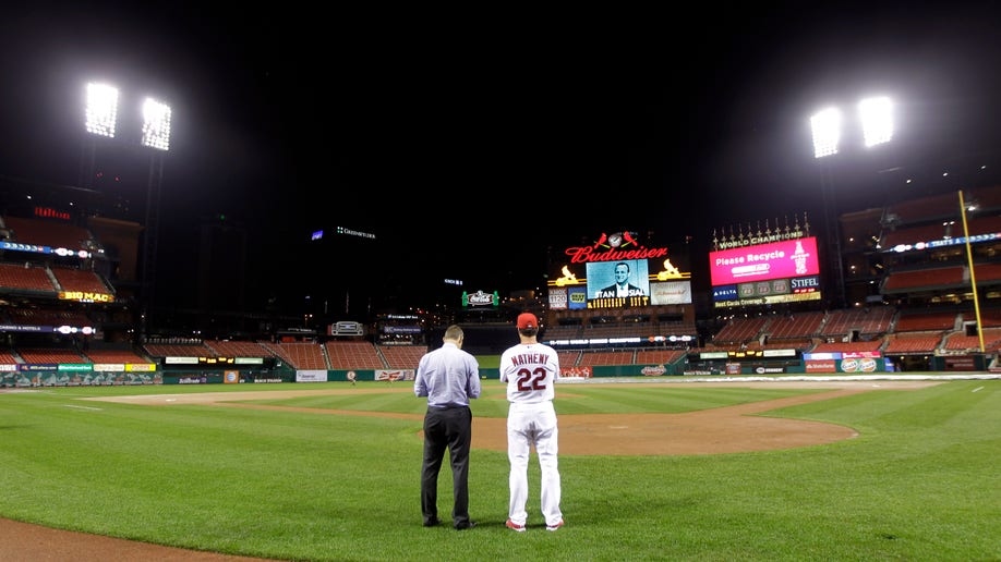 5d0b7180-Royals Cardinals Baseball