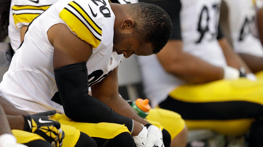 8eb5dc95-Steelers Raiders Football