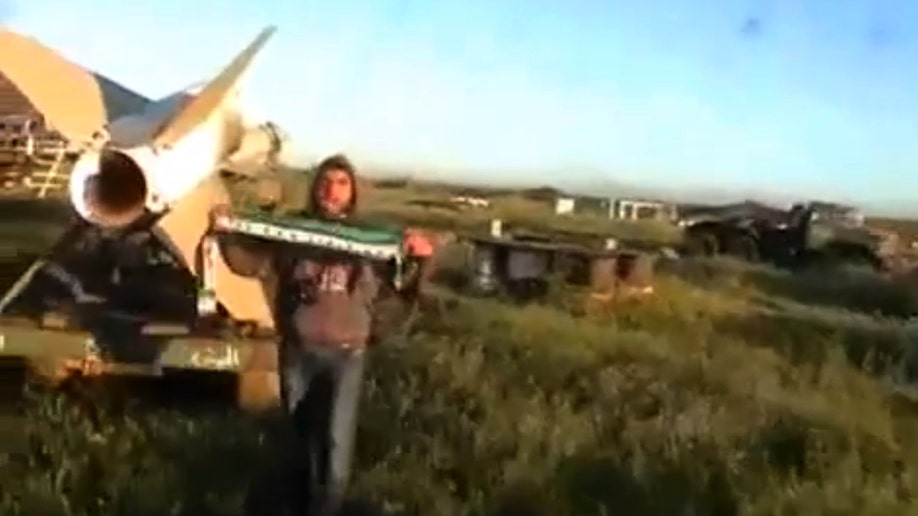 42b6f1c0-Mideast Syria