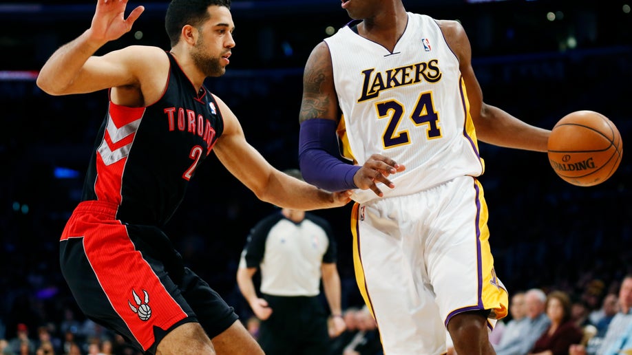dfc065e7-Raptors Lakers Basketball