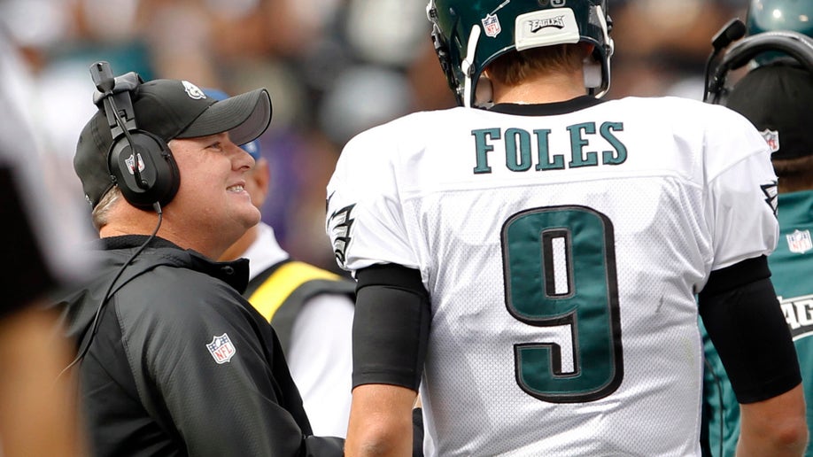 026f0872-Eagles Raiders Football