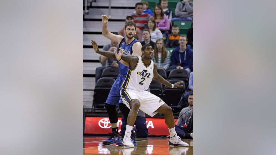 ce5f4099-Timberwolves Jazz Basketball