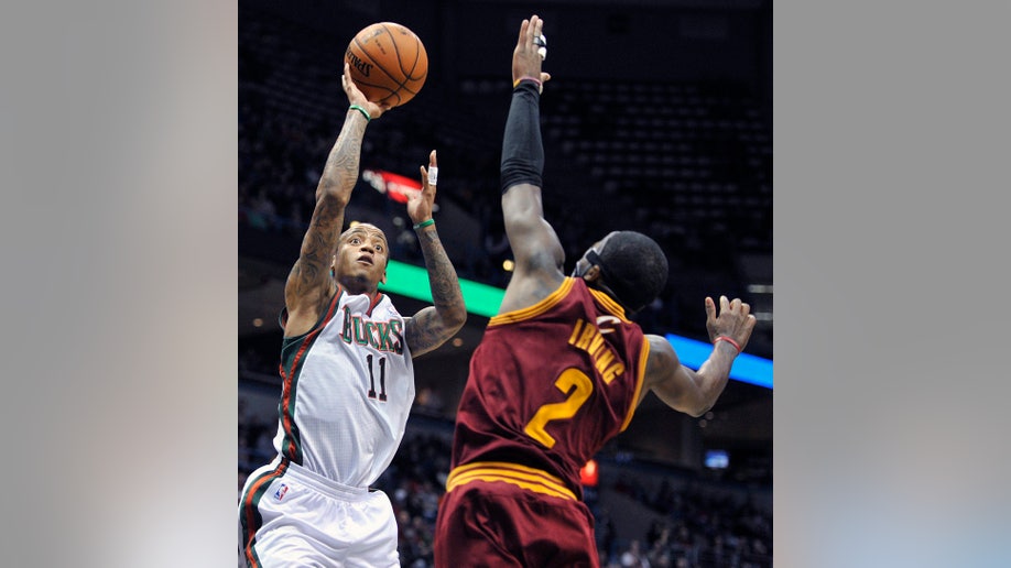 5202098e-Cavaliers Bucks Basketball