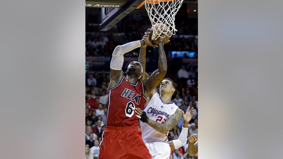 b3160a41-Clippers Heat Basketball