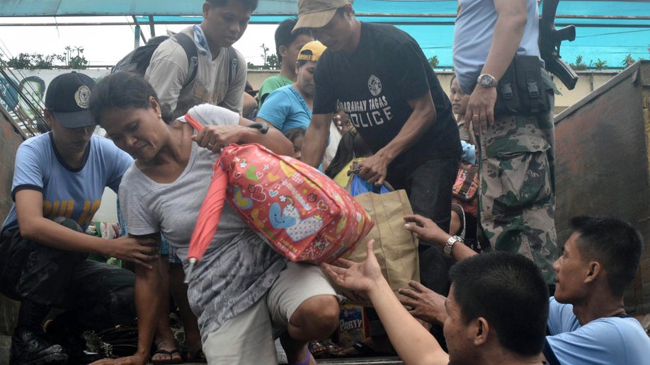 407eba78-Philippines Typhoon