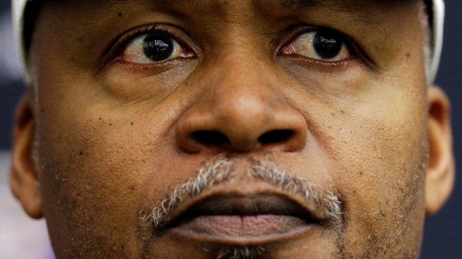 b034eec3-Super Bowl Ravens Caldwell Football