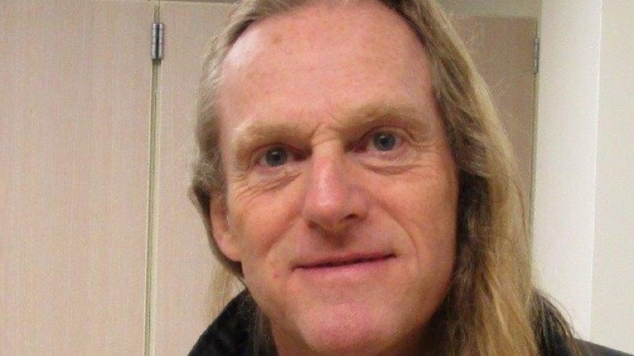 4caa4ee9-Psychiatric Facility Escape