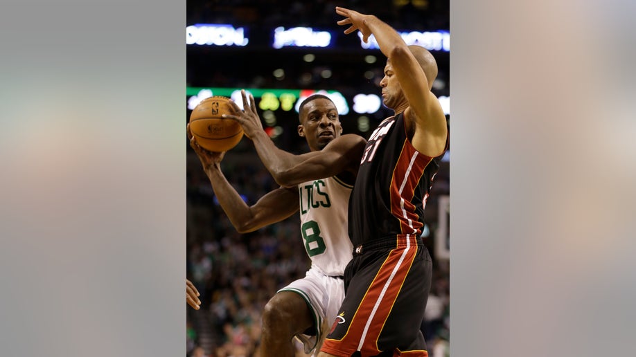 48ac368d-Heat Celtics Basketball
