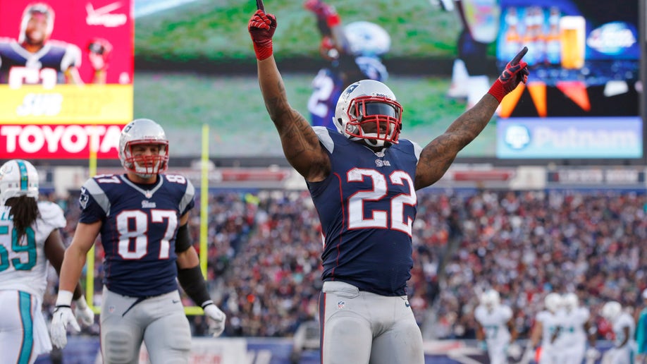 Dolphins Patriots Football