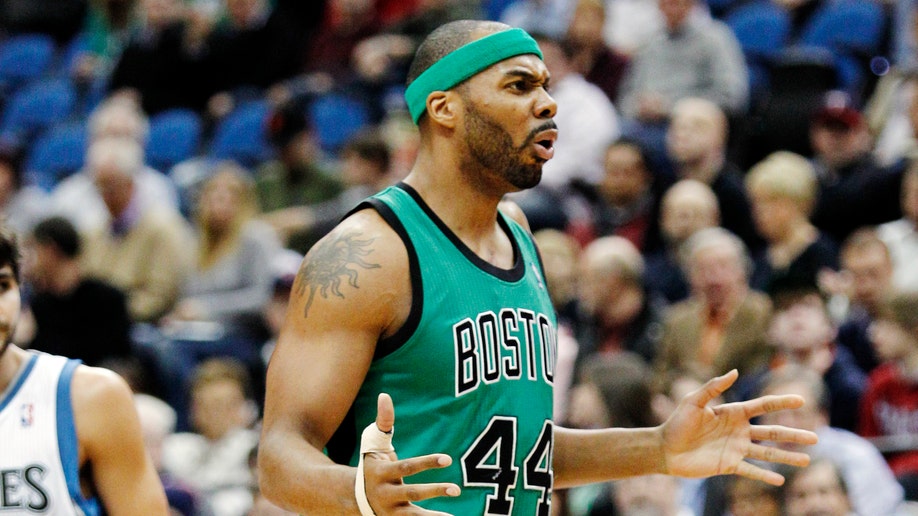 21391455-Celtics Timberwolves Basketball