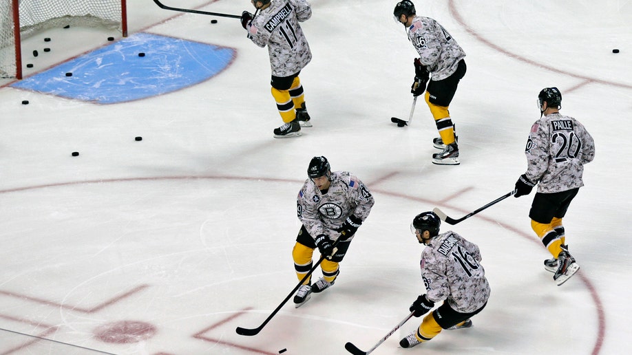 02a3e20a-Islanders Bruins Hockey