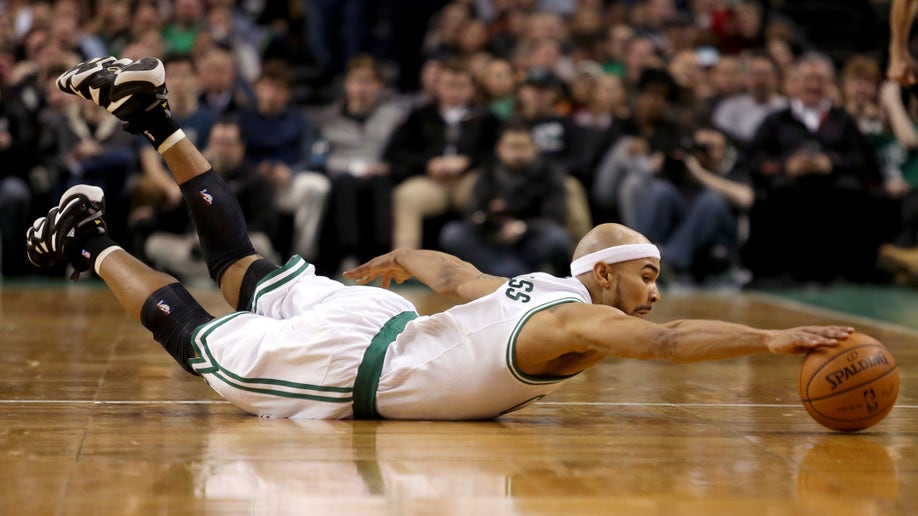 4d8ce3c4-Kings Celtics Basketball