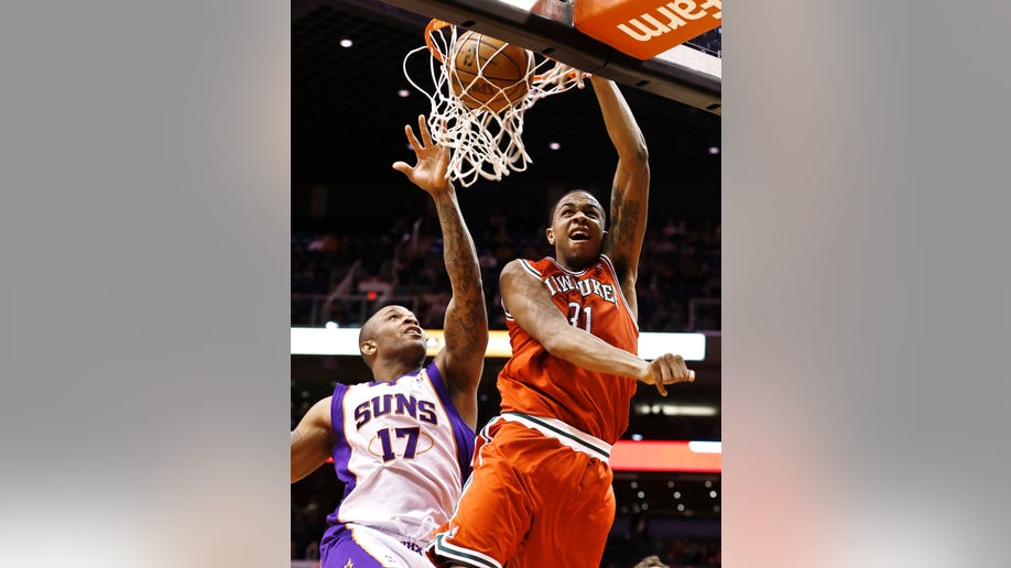 8330a73d-Bucks Suns Basketball