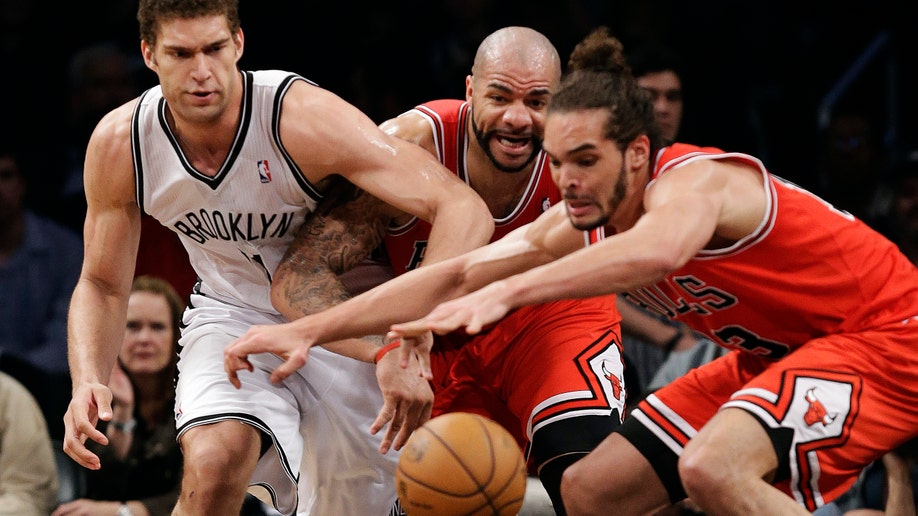 APTOPIX Bulls Nets Basketball