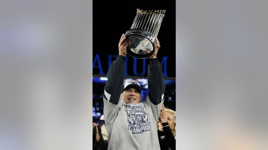 NY Yankees World Series Champs - Andy Pettitte Holding Trophy