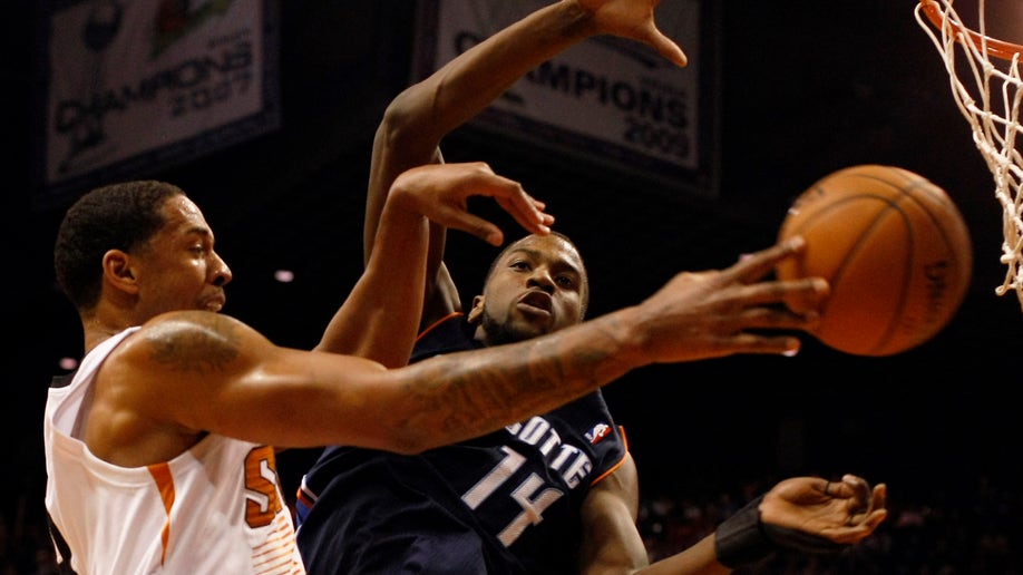 Bobcats Suns Basketball