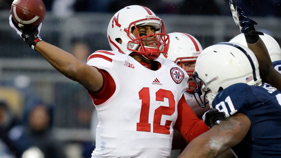 e9a5c5f1-Nebraska Penn St Football