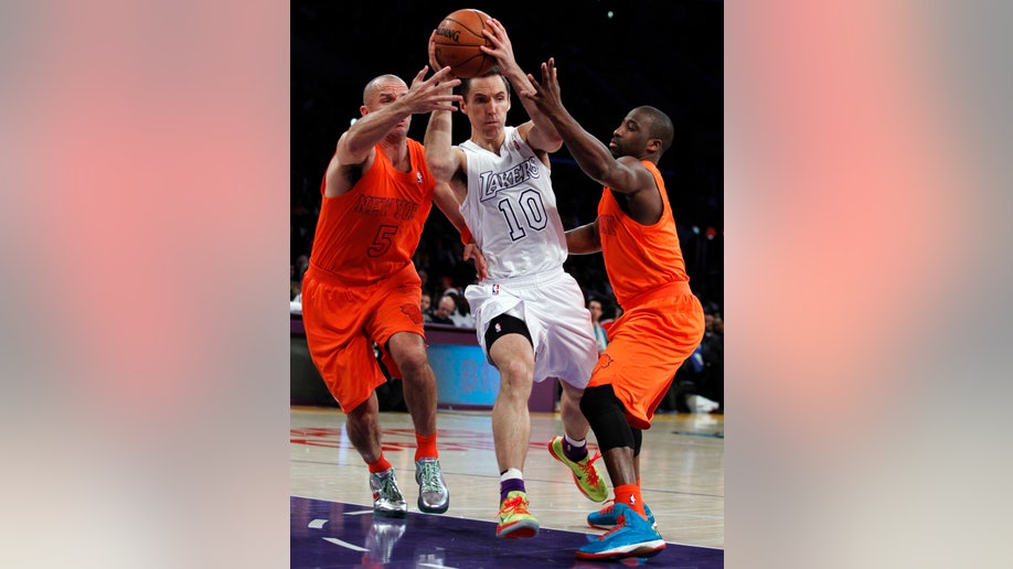 378ace3b-Knicks Lakers Basketball