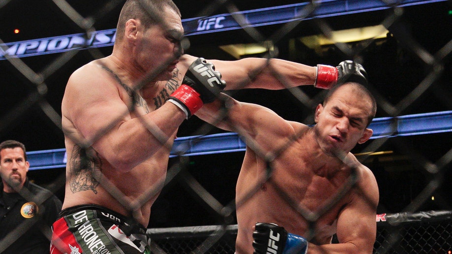 669dbf56-UFC Velasquez Dos Santos Mixed Martial Arts