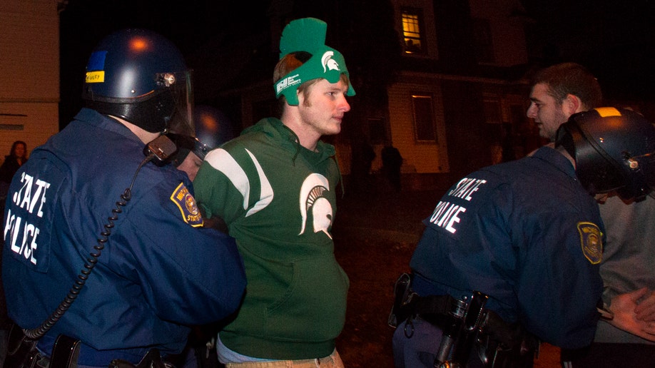 96d301a0-Michigan State Rowdy Crowds