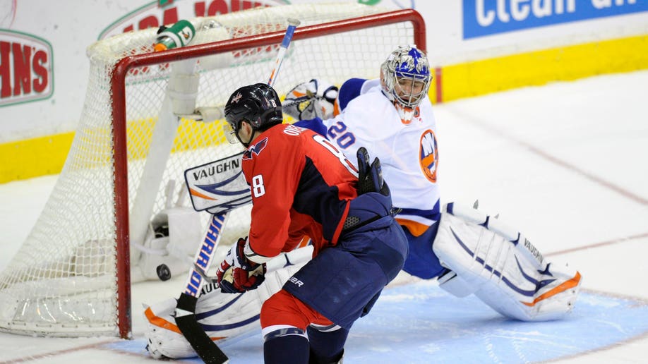 80fae655-Islanders Capitals Hockey