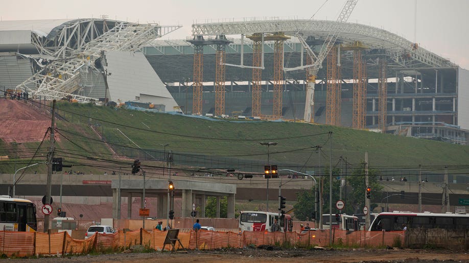 2d81c2bf-Brazil Stadium Collapse