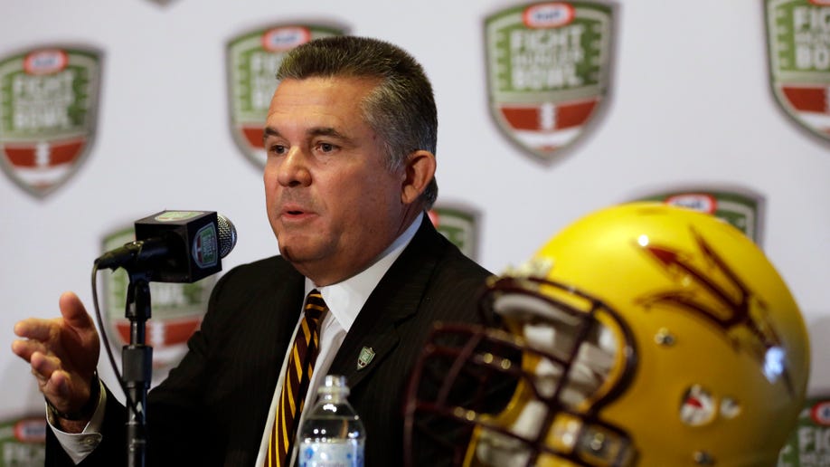 2de7e7dd-Fight Hunger Bowl Football