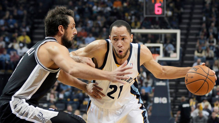 ad36ef05-Spurs Grizzlies Basketball