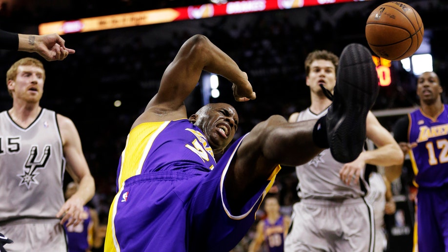 Lakers Spurs Basketball
