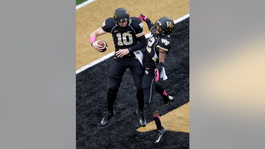 5d89f25f-Maryland Wake Forest Football