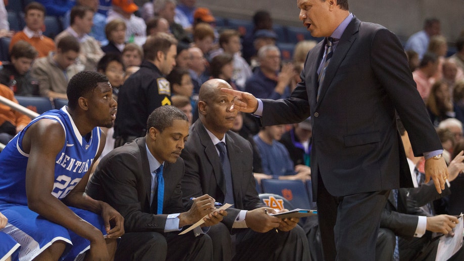 38ef98e7-Kentucky Auburn Basketball
